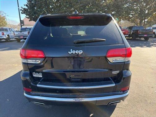 2021 Jeep Grand Cherokee Summit