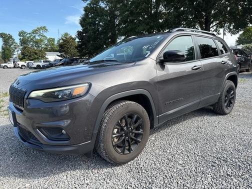 2023 Jeep Cherokee Altitude Lux