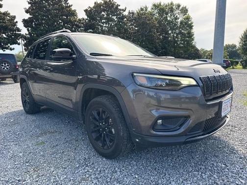 2023 Jeep Cherokee Altitude Lux
