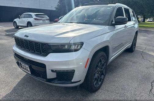 Silver Zynith 2023 Jeep Grand Cherokee L Summit