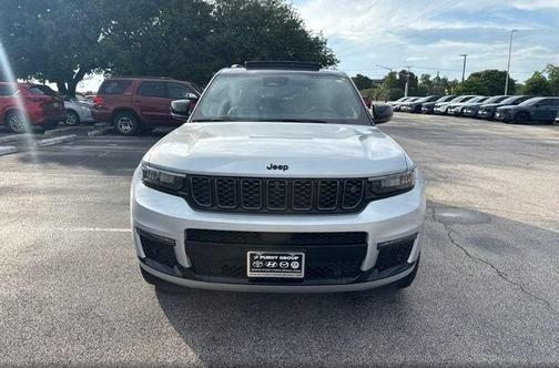 Silver Zynith 2023 Jeep Grand Cherokee L Summit