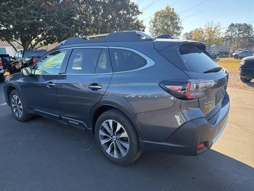 2023 Subaru Outback Touring