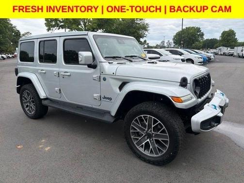 Silver Zynith Clearcoat 2024 Jeep Wrangler 4xe High Altitude