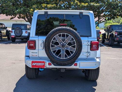 Silver Zynith Clearcoat 2024 Jeep Wrangler 4xe High Altitude