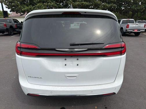 Bright White Clearcoat 2023 Chrysler Pacifica Touring-L