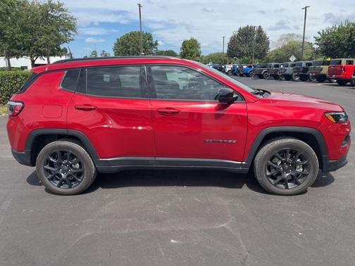 2025 Jeep Compass Latitude