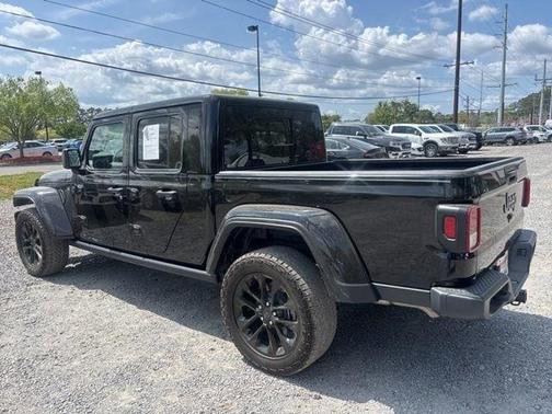 Black Clearcoat 2024 Jeep Gladiator Nighthawk