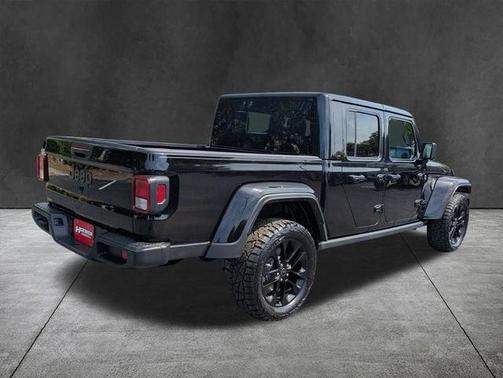 Black Clearcoat 2024 Jeep Gladiator Nighthawk