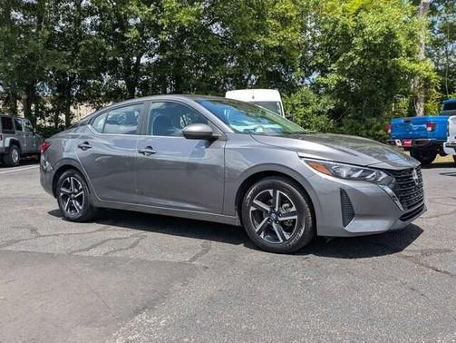Gun Metallic 2024 Nissan Sentra SV