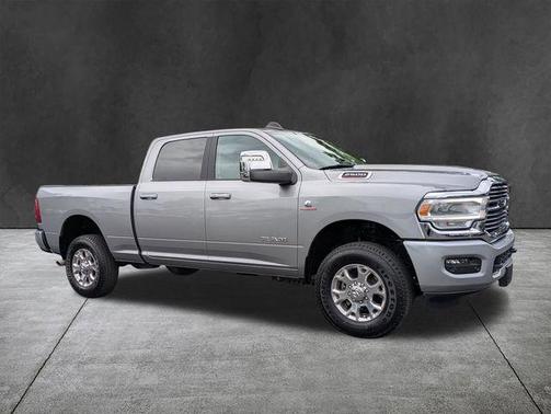 Billet Silver Metallic Clearcoat 2024 RAM 2500 Laramie