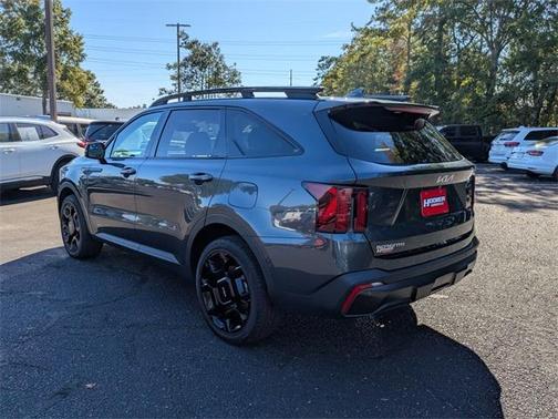 2024 Kia Sorento X-Line EX