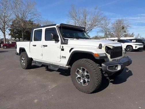 2022 Jeep Gladiator Sport