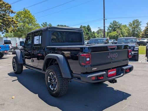 Black Clearcoat 2026 Jeep Gladiator Rubicon
