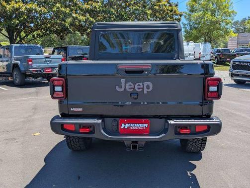 Black Clearcoat 2026 Jeep Gladiator Rubicon