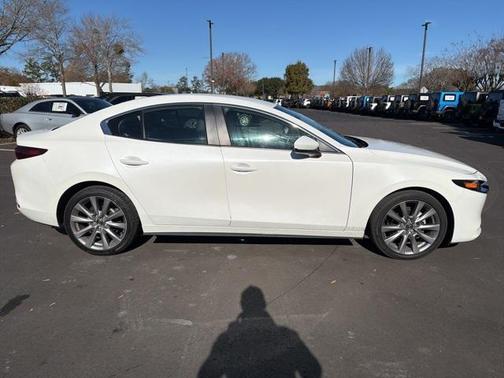 2023 Mazda Mazda3 FWD w/Select Package