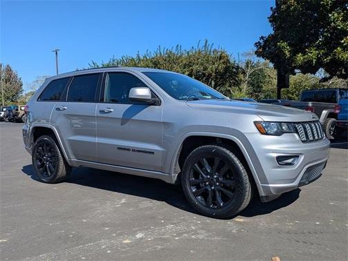 2018 Jeep Grand Cherokee Altitude
