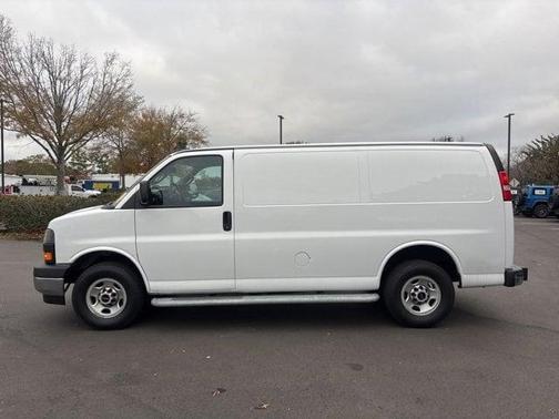 2023 GMC Savana 2500 Work Van
