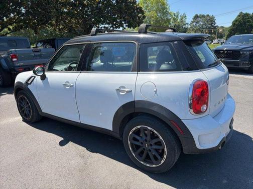 Light White 2016 MINI Countryman Cooper S