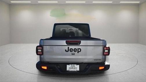 Billet Silver Metallic Clearcoat 2020 Jeep Gladiator Sport