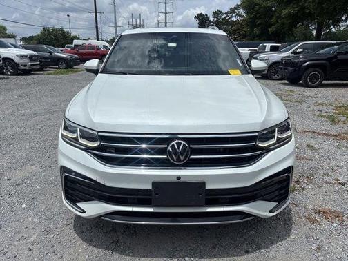Opal White Pearl Effect 2023 Volkswagen Tiguan 2.0T SEL R-Line