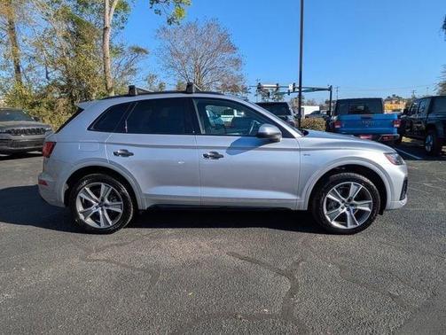2025 Audi Q5 45 S line quattro Premium