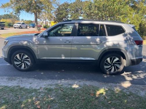 2024 Volkswagen Atlas 2.0T SE