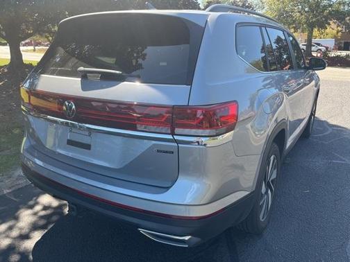 2024 Volkswagen Atlas 2.0T SE
