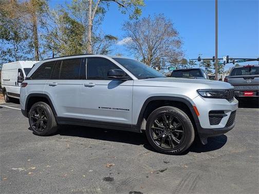 2024 Jeep Grand Cherokee Laredo