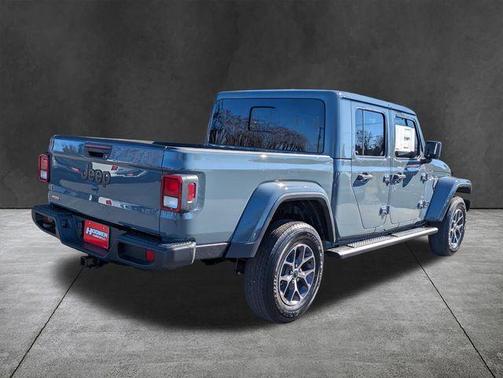 Anvil Clearcoat 2026 Jeep Gladiator Sport
