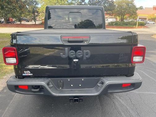 2021 Jeep Gladiator Sport
