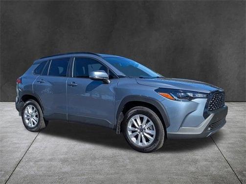 2024 Toyota Corolla Cross LE