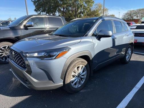 2024 Toyota Corolla Cross LE