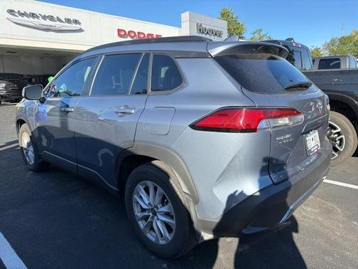 2024 Toyota Corolla Cross LE