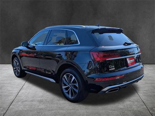 2024 Audi Q5 45 S line quattro Premium