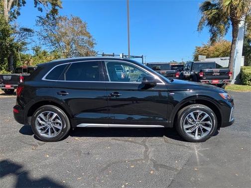 2024 Audi Q5 45 S line quattro Premium