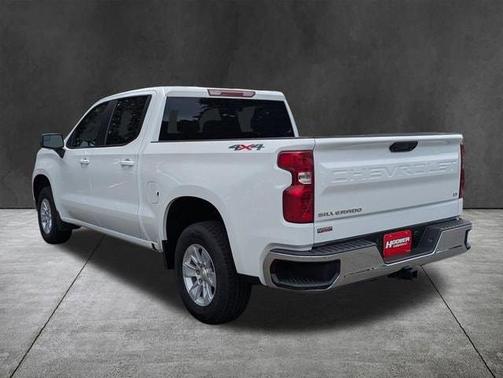 Summit White 2025 Chevrolet Silverado 1500 LT