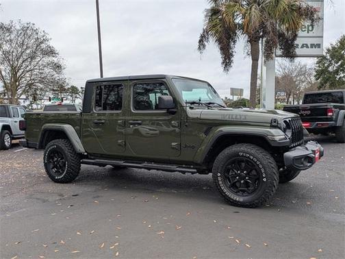 2021 Jeep Gladiator Sport
