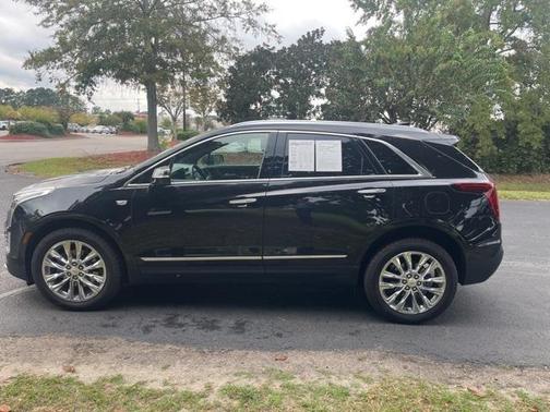 2022 Cadillac XT5 Premium Luxury