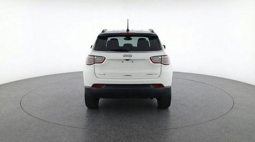 Bright White Clearcoat 2025 Jeep Compass Trailhawk