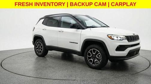 Bright White Clearcoat 2025 Jeep Compass Trailhawk