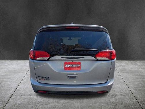 2020 Chrysler Pacifica Touring-L