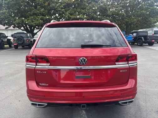 Aurora Red Metallic 2021 Volkswagen Atlas 3.6 V6 SEL Premium R-Line