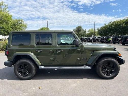 Sarge Green Clearcoat 2021 Jeep Wrangler Unlimited Sahara Altitude