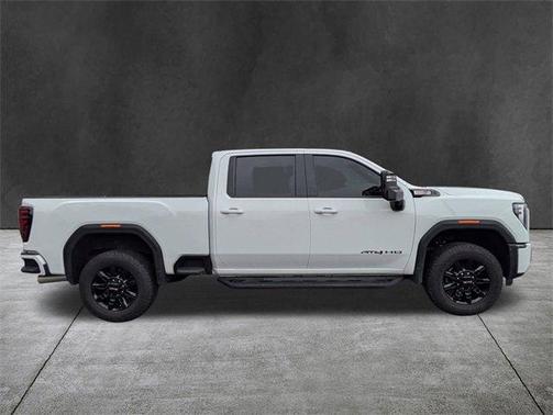 2025 GMC Sierra 2500 AT4