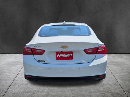 Summit White 2025 Chevrolet Malibu LT