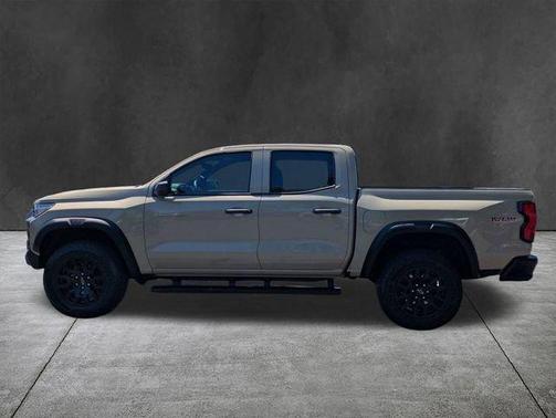Sand Dune Metallic 2024 Chevrolet Colorado Trail Boss