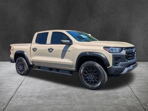 Sand Dune Metallic 2024 Chevrolet Colorado Trail Boss