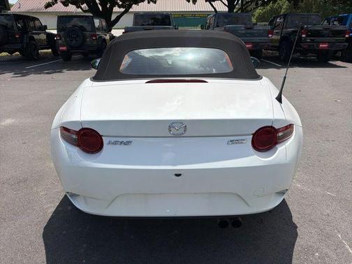 Arctic White 2019 Mazda MX-5 Miata Sport