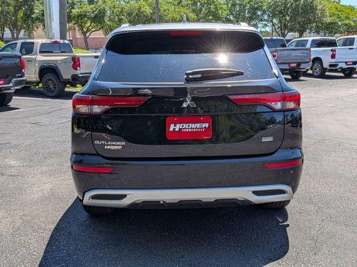 Black Diamond 2024 Mitsubishi Outlander SEL Platinum Edition