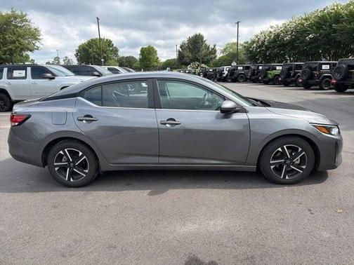 Gun Metallic 2024 Nissan Sentra SV